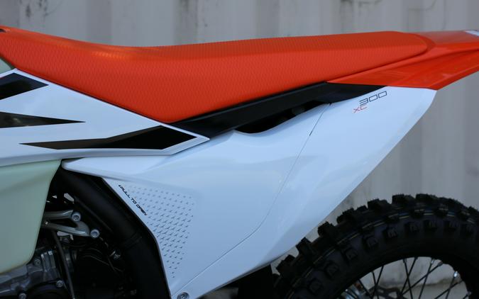 2024 KTM 300 XC