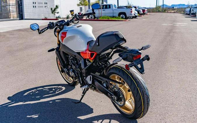 2024 Yamaha XSR900