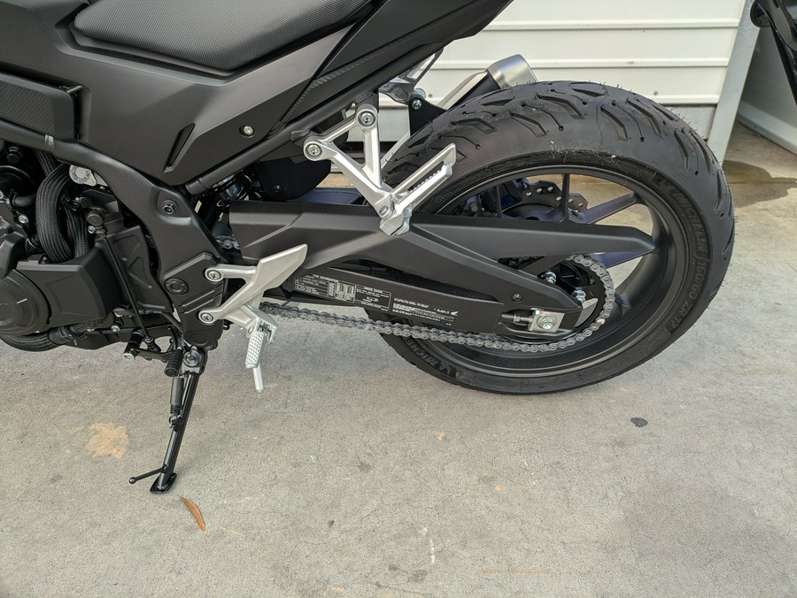 2025 Honda CB500F ABS