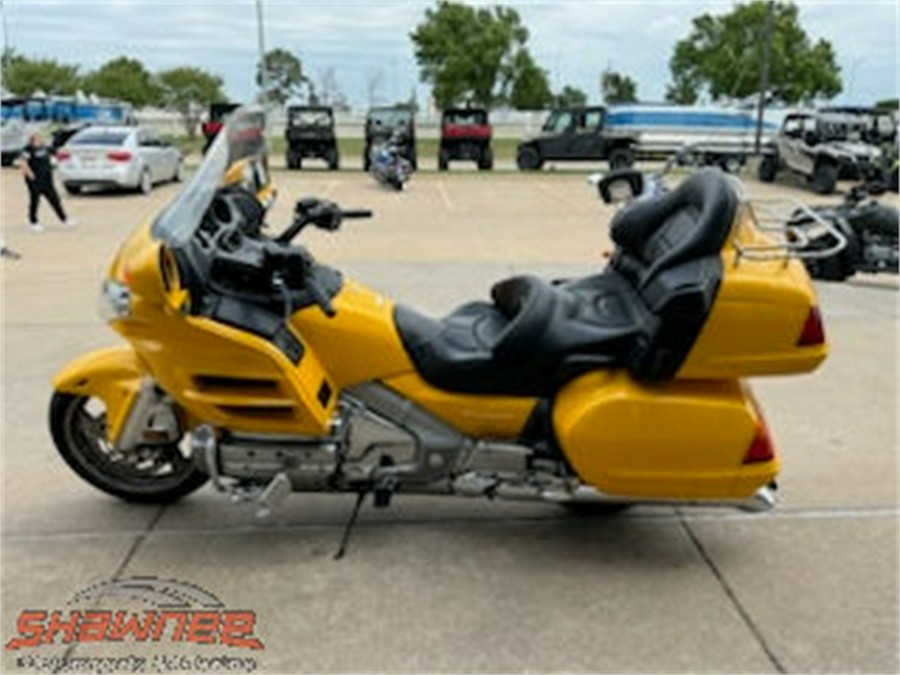 2001 Honda GOLD WING