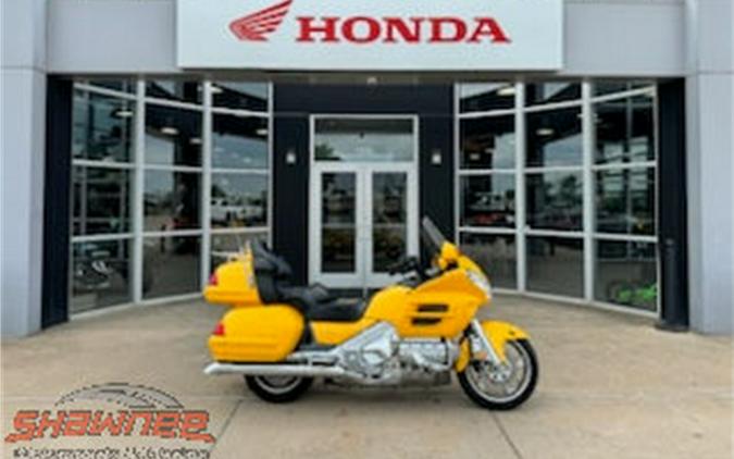 2001 Honda GOLD WING