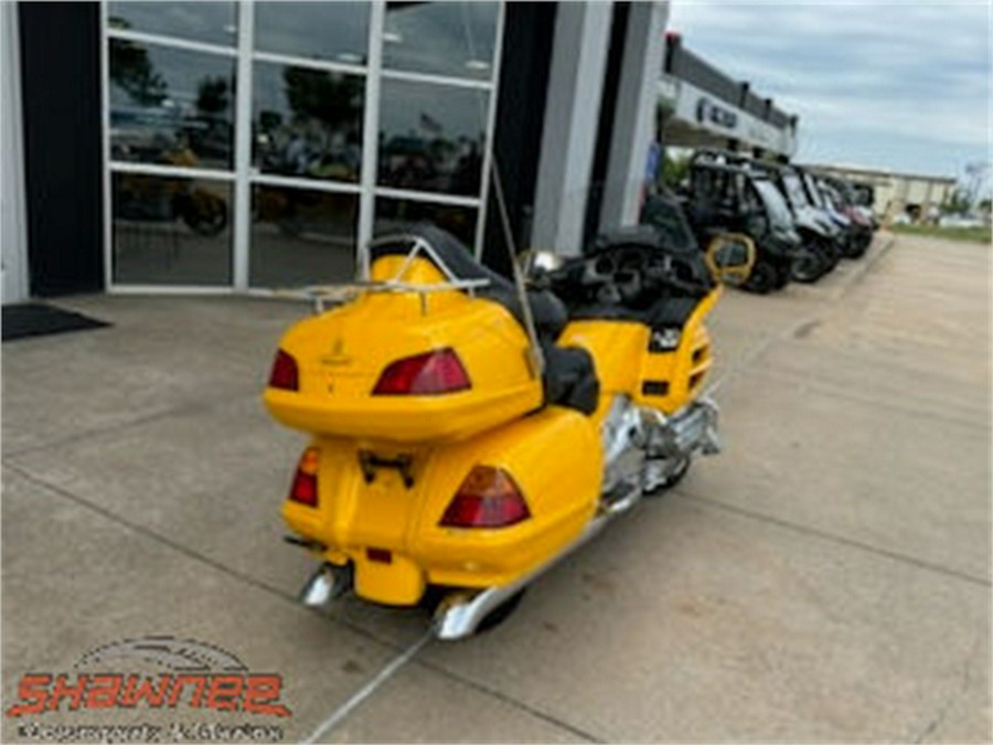 2001 Honda GOLD WING