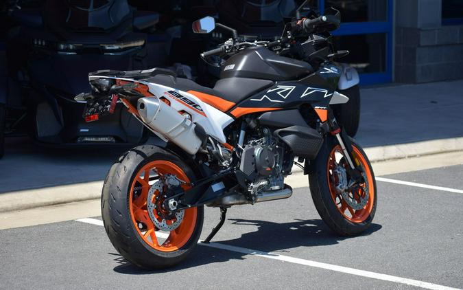 2024 KTM 890 SMT