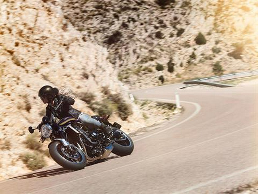 2025 Kawasaki Z900RS ABS