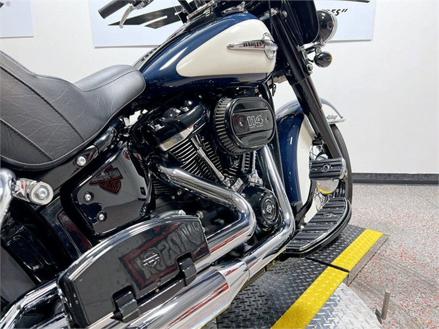 2019 Harley-Davidson Heritage Classic 114 FLHCS 13,125 Miles