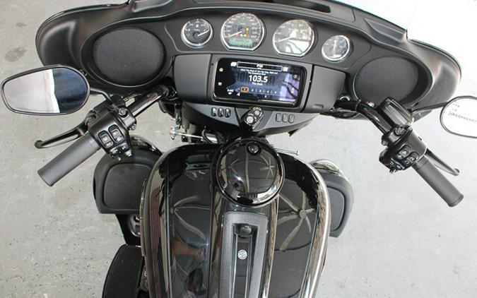 New 2025 Harley-Davidson Tri Glide Ultra FLHTCUTG Trike For Sale In Miami, Florida