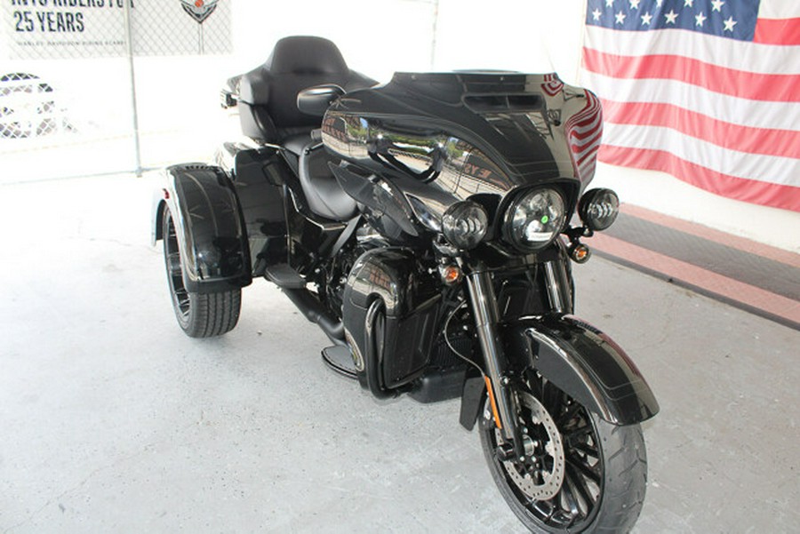 New 2025 Harley-Davidson Tri Glide Ultra FLHTCUTG Trike For Sale In Miami, Florida