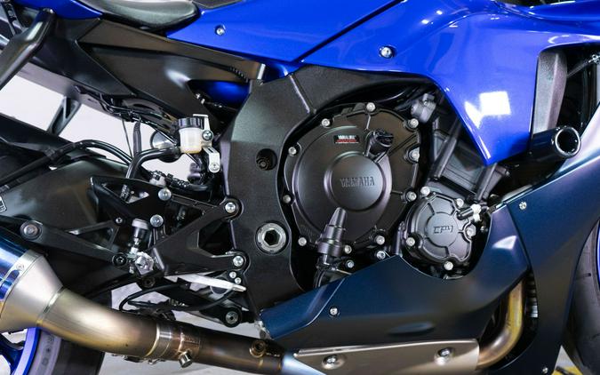 2022 Yamaha YZF-R1