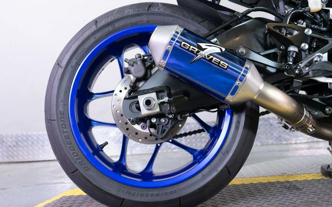 2022 Yamaha YZF-R1