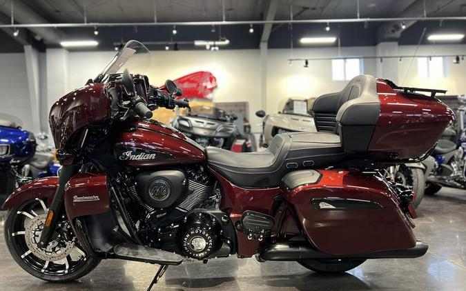 2024 Indian Motorcycle® Roadmaster® Dark Horse® w/Powerband Audio Package Maroon Metallic