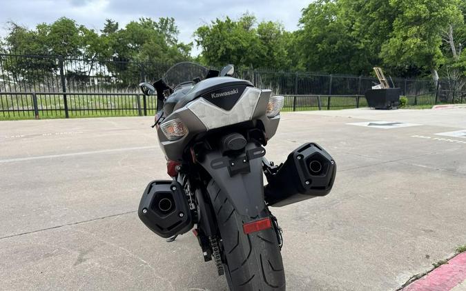 2025 Kawasaki Ninja® ZX™-14R ABS