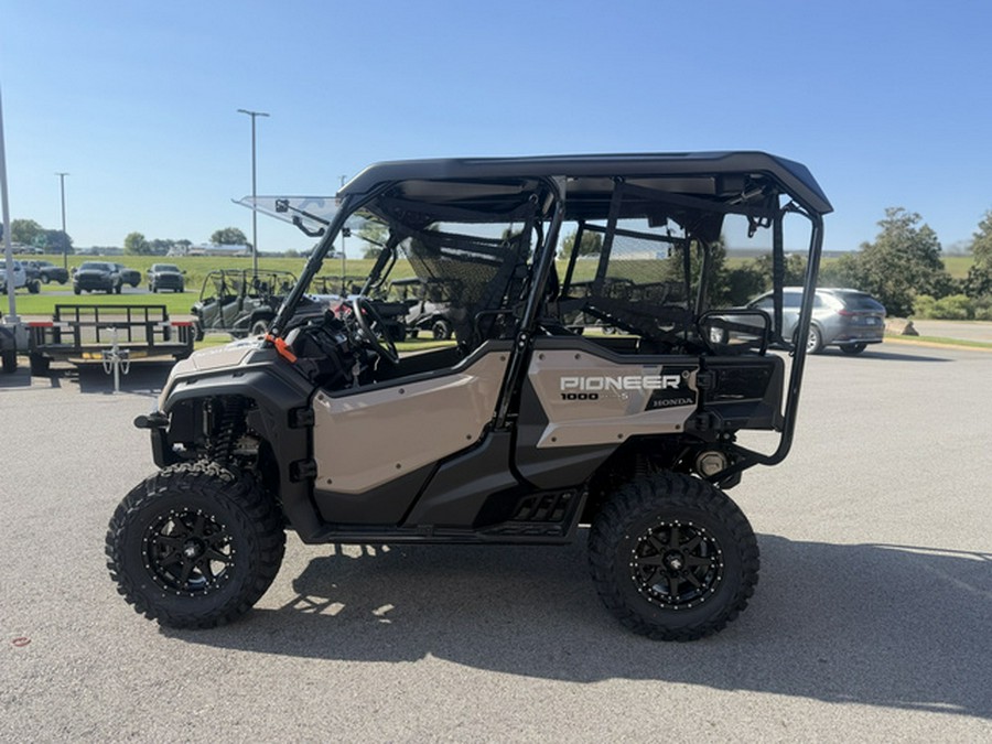 2025 Honda Pioneer 1000-5 Deluxe