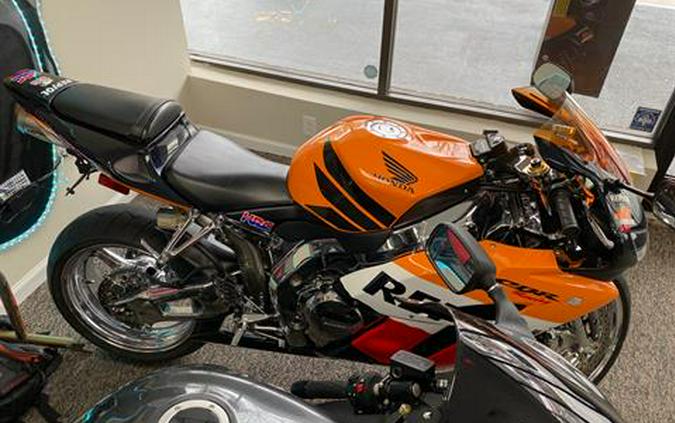 2005 Honda CBR®1000RR Repsol