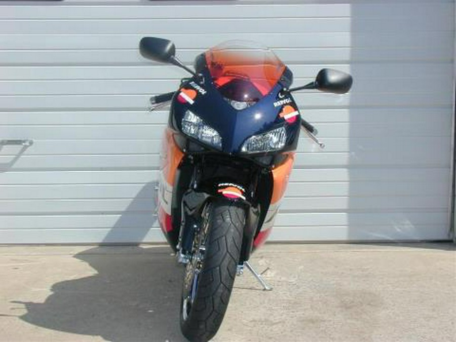 2005 Honda CBR®1000RR Repsol