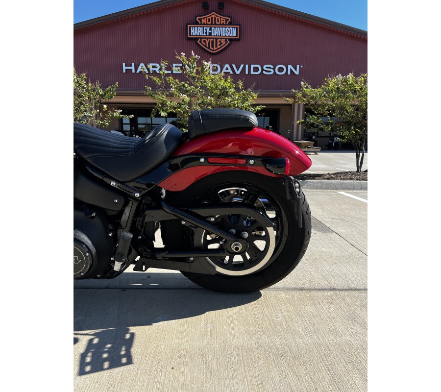 2023 Harley-Davidson Street Bob 114 Redline Red