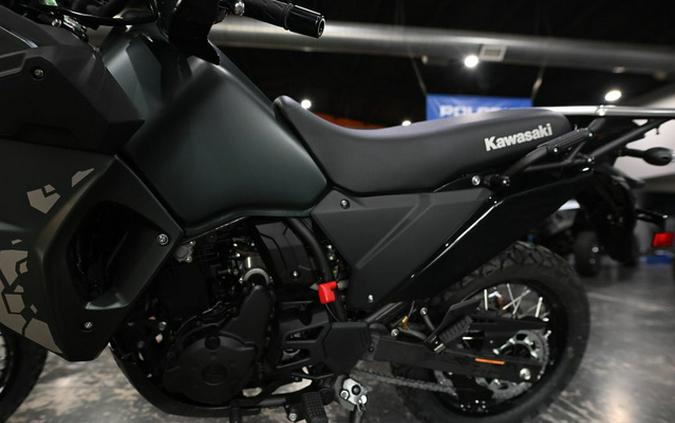 2025 Kawasaki KLR 650 Metallic Matte Old School Green