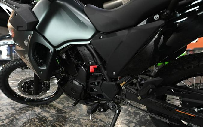 2025 Kawasaki KLR 650 Metallic Matte Old School Green