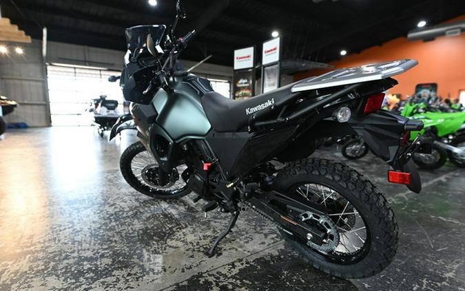 2025 Kawasaki KLR 650 Metallic Matte Old School Green
