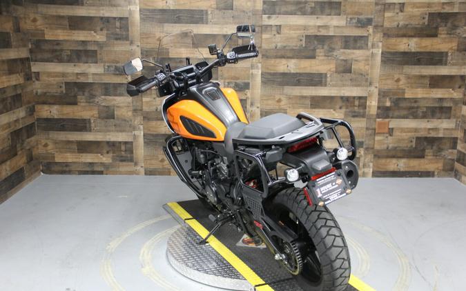 2021 Harley-Davidson Pan America™ 1250 Baja Orange/Stonewashed White Pearl