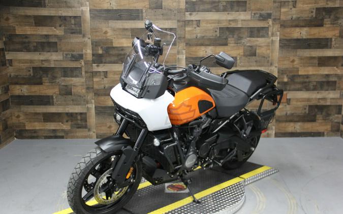 2021 Harley-Davidson Pan America™ 1250 Baja Orange/Stonewashed White Pearl