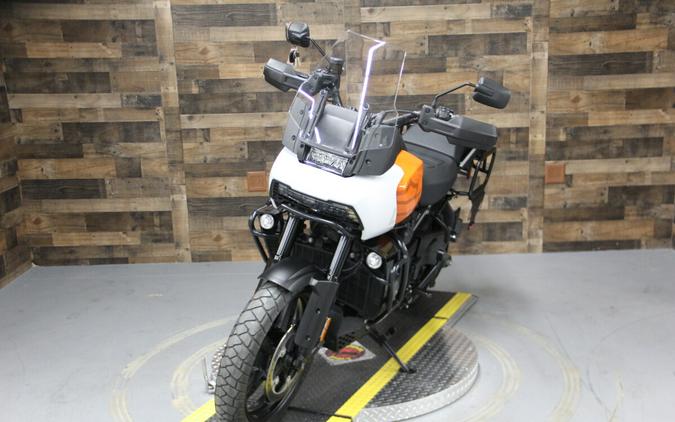 2021 Harley-Davidson Pan America™ 1250 Baja Orange/Stonewashed White Pearl