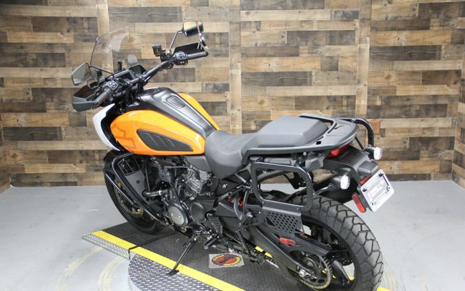 2021 Harley-Davidson Pan America™ 1250 Baja Orange/Stonewashed White Pearl