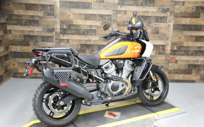 2021 Harley-Davidson Pan America™ 1250 Baja Orange/Stonewashed White Pearl