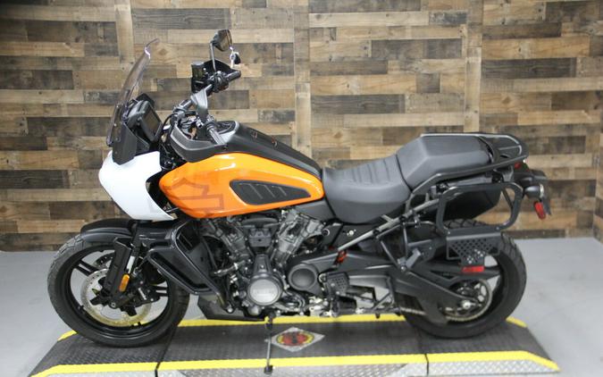 2021 Harley-Davidson Pan America™ 1250 Baja Orange/Stonewashed White Pearl