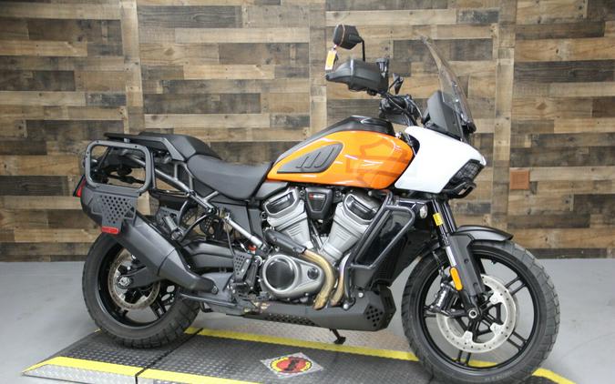 2021 Harley-Davidson Pan America™ 1250 Baja Orange/Stonewashed White Pearl