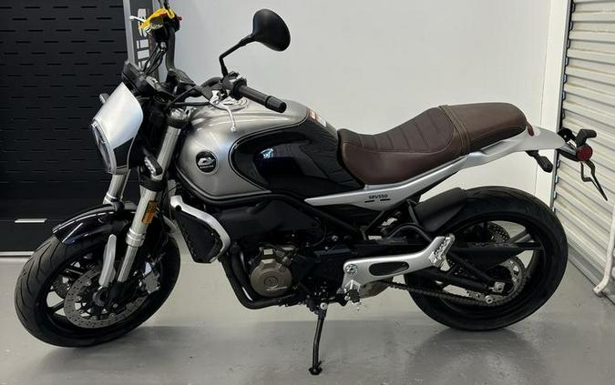 2023 QJMOTOR SRV550 (QJ500-19)