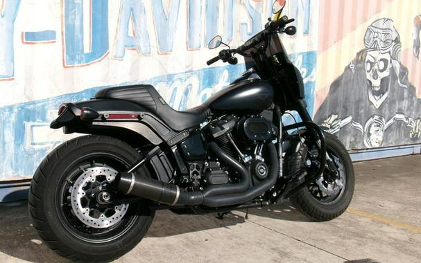 2018 Harley-Davidson® FXFB - Softail® Fat Bob®