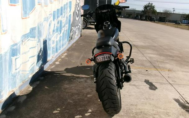 2018 Harley-Davidson® FXFB - Softail® Fat Bob®