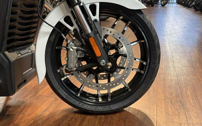 2025 Indian Motorcycle® Challenger® Limited 112 Ghost White Metallic with Black Metallic