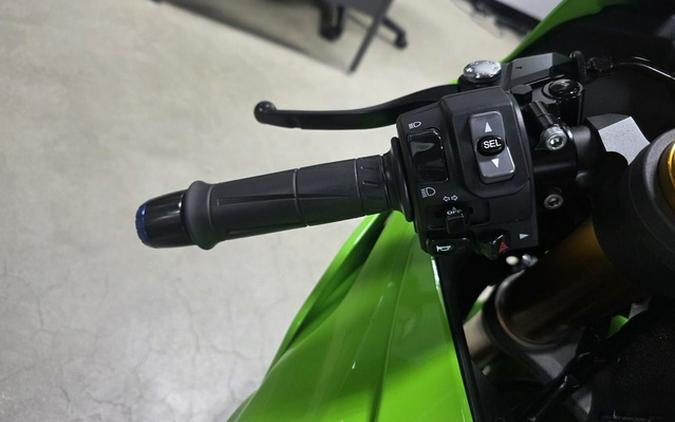 2024 Kawasaki Ninja ZX-6R KRT Edition
