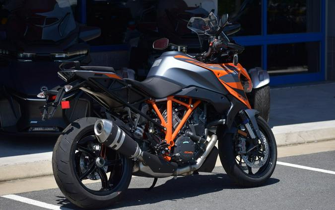 2024 KTM 1290 Super Duke GT