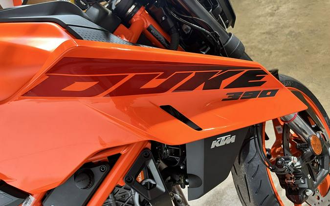 2024 KTM Duke 390