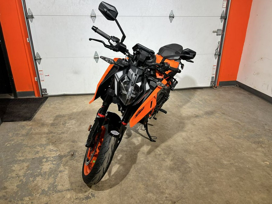 2024 KTM Duke 390