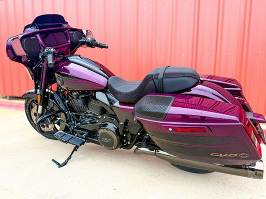 2025 Harley-Davidson® CVO™ Street Glide® Poison Berry