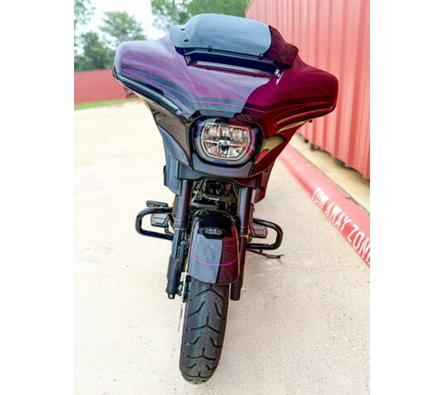 2025 Harley-Davidson® CVO™ Street Glide® Poison Berry