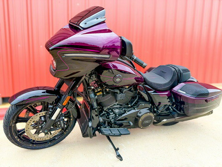 2025 Harley-Davidson® CVO™ Street Glide® Poison Berry