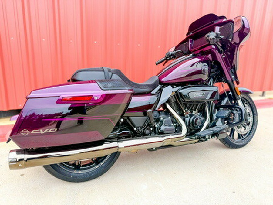 2025 Harley-Davidson® CVO™ Street Glide® Poison Berry