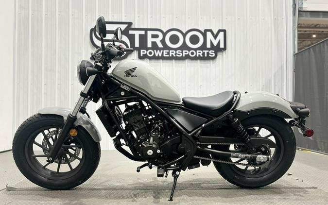 2026 Honda Rebel 300 E-Clutch