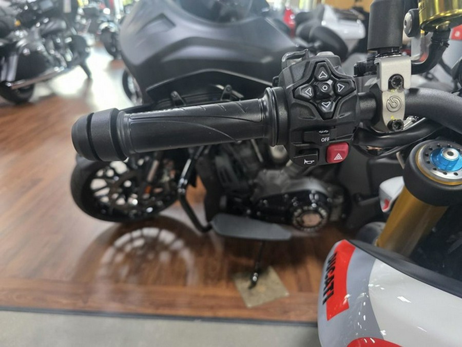 2027 DUCATI Hypermotard V2 SP SP Livery