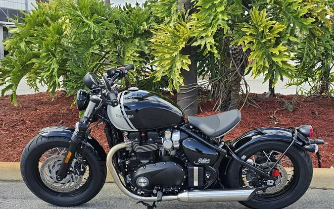 2024 Triumph Bonneville Bobber Jet Black/Ash Gray