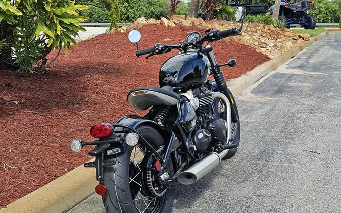 2024 Triumph Bonneville Bobber Jet Black/Ash Gray