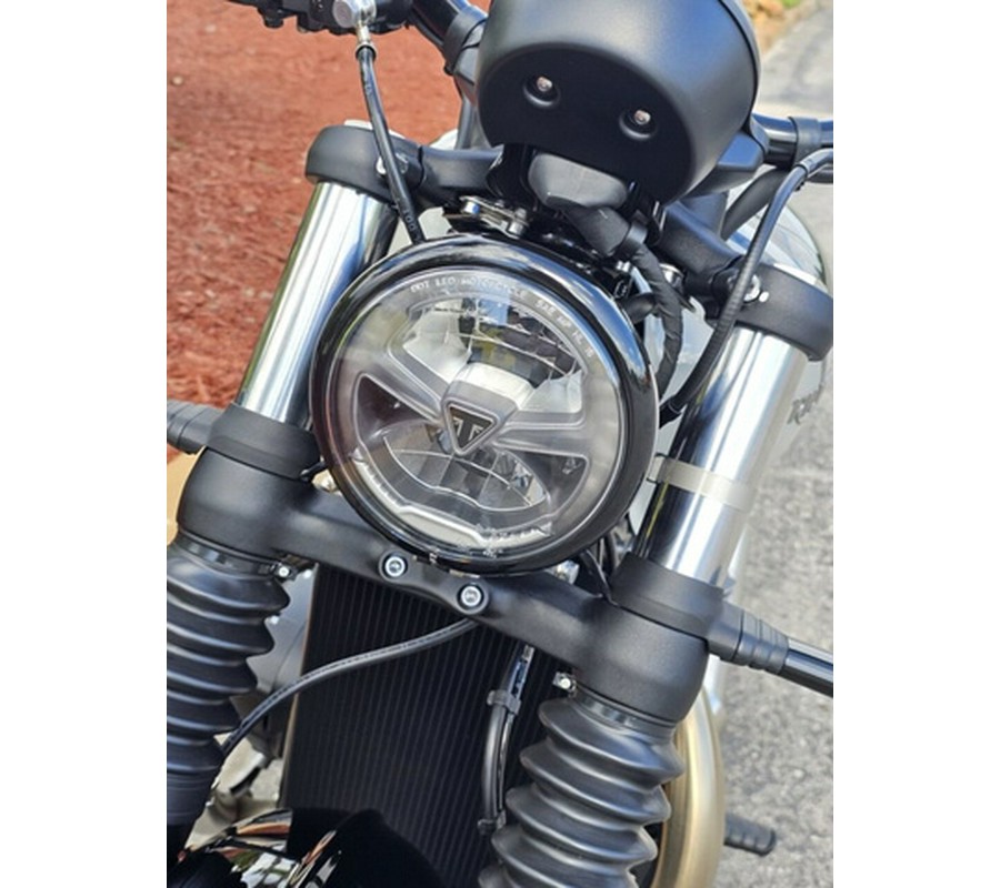 2024 Triumph Bonneville Bobber Jet Black/Ash Gray