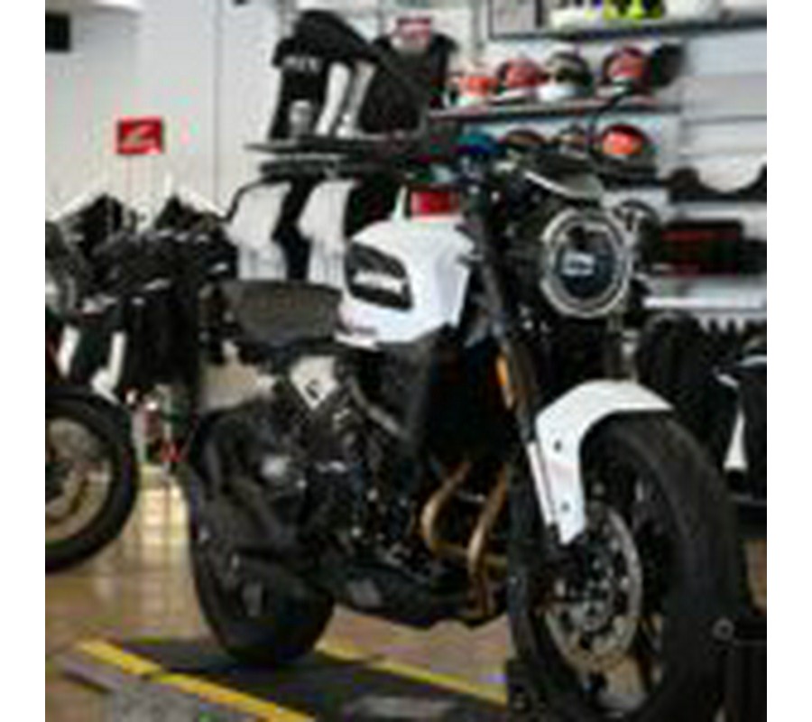 2023 Moto Morini Seiemmezzo STR