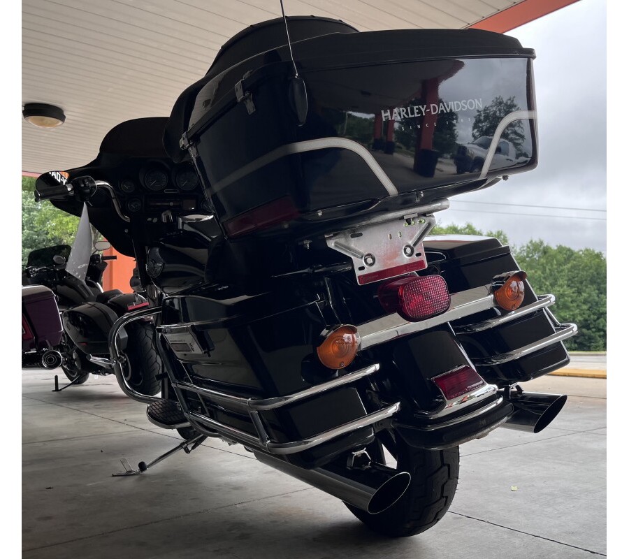 2003 Harley-Davidson Electra Glide® Classic VIVID BLACK