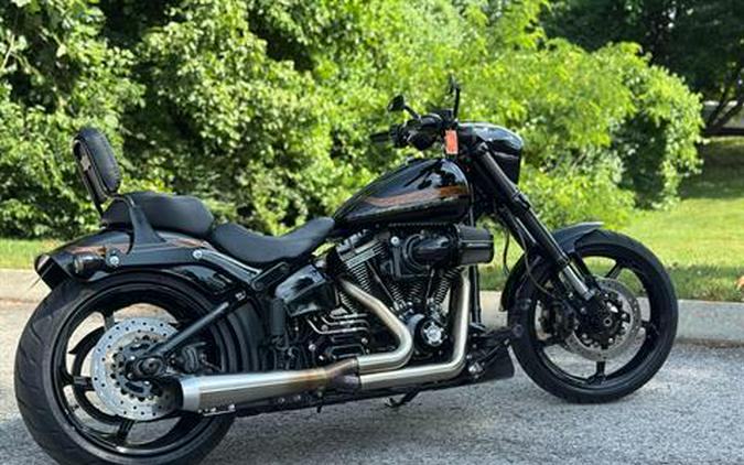 2016 Harley-Davidson CVO™ Pro Street Breakout®