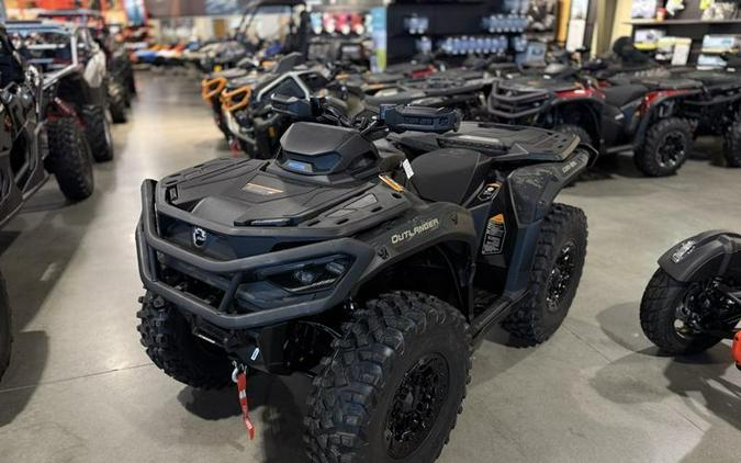2026 Can-Am® Outlander Backcountry 1000R Multicam Dark Camo